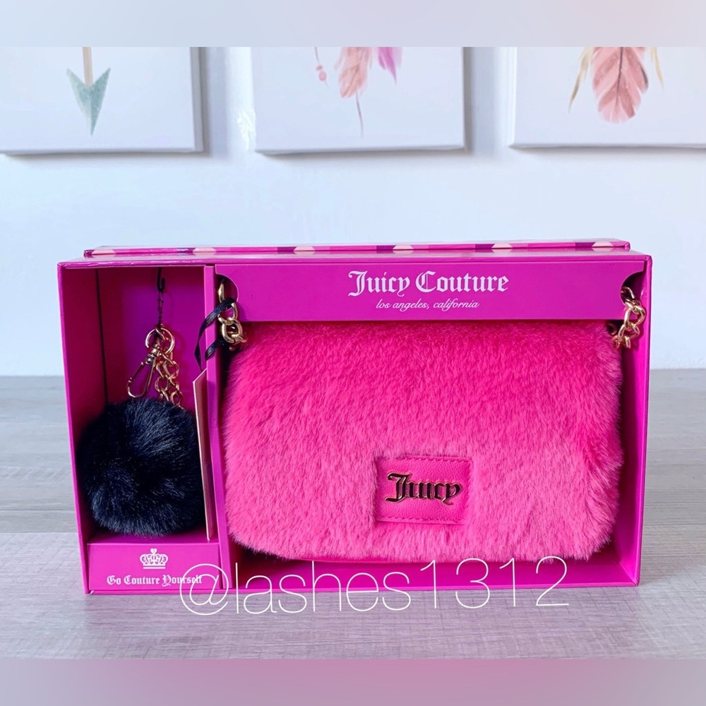 JUICY COUTURE Bag Furry Flap Crossbody & Keychain Set - Purple